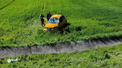 Diyarbakır'da taksi takla attı : 1'i ağır, 4 kişi yaralandı