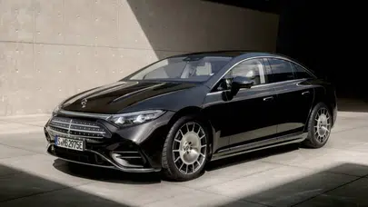 Yeni Mercedes-Benz EQS tanıtıldı : 926 km menzil, 800V mimari ve 350 kW hızlı şarj