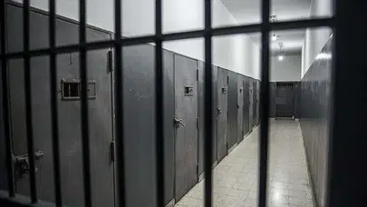 Osmaniye’de narkotik operasyonu : Araç deposundan 48 kilogram uyuşturucu çıktı