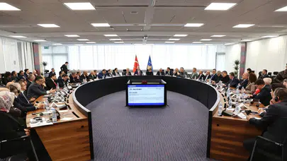 Ticaret Bakanı Ömer Bolat, Kosova'da