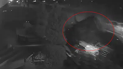 Gaziantep’te yarış iddiası kazayla sonuçlandı : 1 yaralı, 3 araçta hasar