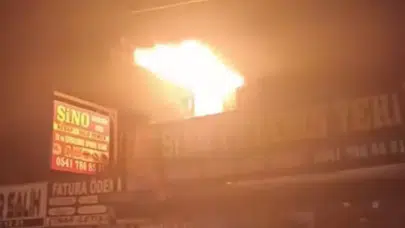 Diyarbakır Kayapınar’da lokanta yangını : İş yerinde büyük çapta hasar oluştu