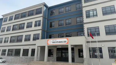 Mersin'de bir lise öğrencisi silahla yakalandı