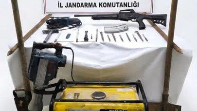 Diyarbakır'da kaçak kazı operasyonu : 5 kişi suçüstü yakalandı