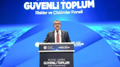 Bakan Tekin, Dijital Çağda Güvenli Toplum Paneli'nde
