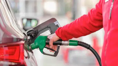 Akaryakıta zam : Motorin tarihi seviyelere ulaştı