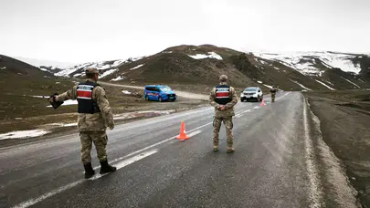 Ağrı'da 'Huzur ve Güven Uygulaması' : 21 şahıs yakalandı