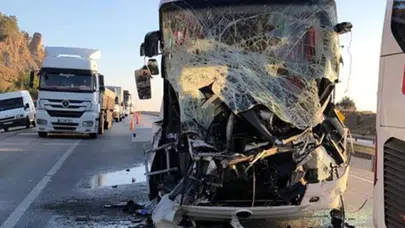 Aksaray'da yolcu otobüsü devrildi : Çok sayıda yaralı var