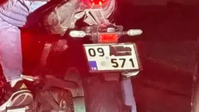 Manisa'da plakasını bantla kapatan motosikletliye 420 bin 500 lira ceza