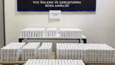 İzmir'de uyuşturucu baskını : 102 bin hap ele geçirildi