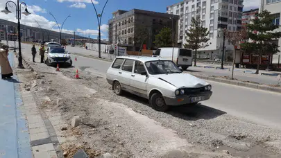 Malatya'da otomobil ile kamyonet çarpıştı : 1 yaralı