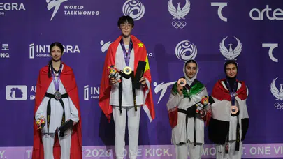 Milli taekwondocu Cansu Şeyhoğlu dünya ikincisi oldu