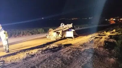 Elazığ'da otomobil takla attı : Çok sayıda yaralı var