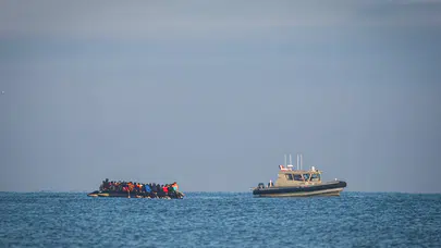 Manş Denizi'nde can pazarı : 4 göçmen hayatını kaybetti