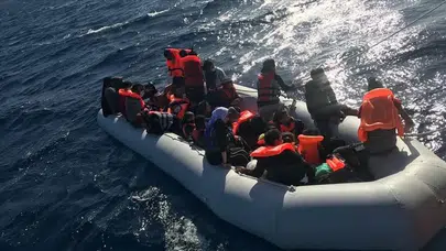 Akdeniz'de göçmen faciası : Bottan 19 cansız beden çıktı