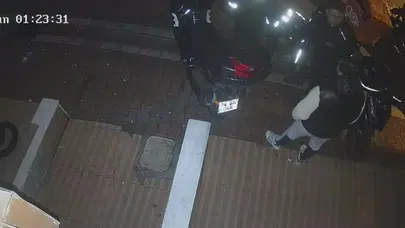 Esenyurt’ta motokurye dehşeti : Ekmek almaya giden 14 yaşındaki çocuğu hırsız sanıp darp ettiler!