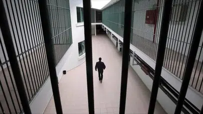 Nevşehir’de midelerinde 101 tane uyuşturucu kapsülü taşıyan 2 şüpheli tutuklandı