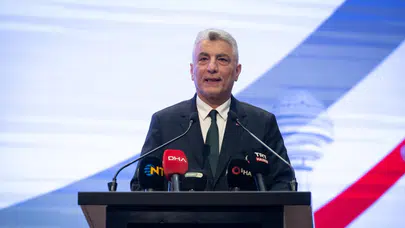 Bakan Bolat '1. Helal Akreditasyon Kongresi'nde