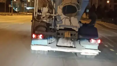 Denizli’de yola beton dökerek ilerleyen miksere 191 bin lira ceza kesildi