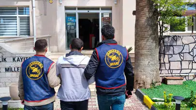 Aydın'da hırsızlık suçundan aranan şahıs İzmir'de yakalandı