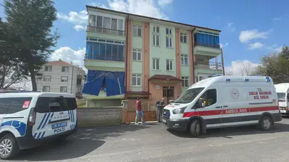 Karaman’da 3. kattan düşen 3 yaşındaki çocuk yaralandı