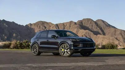 Porsche Cayenne Elektrik tanıtıldı: Vergi avantajı ile fiyatı düşüyor!