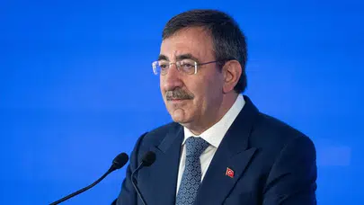 Cumhurbaşkanı Yardımcısı Yılmaz , Diyarbakır'da iş dünyasıyla buluştu