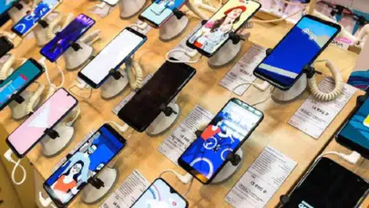 1 Mayıs 2026'da Yurt Dışı Telefonlar Kapanacak mı? IMEI Kayıt Ücreti Ne Kadar Olacak?