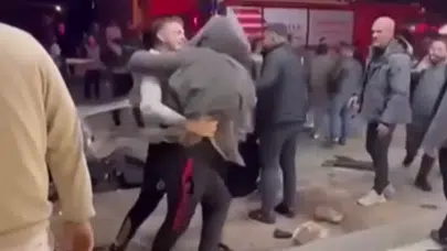 Hatay’da kaza sonrası meydan savaşı gibi kavga : Yaralı yakınları birbirine saldırdı