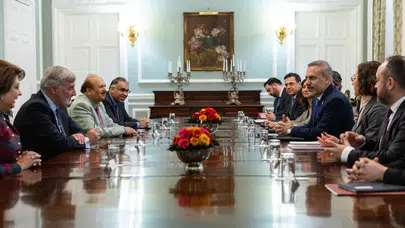 Bakan Fidan, İngiltere'de Lordlar Kamarası ve Avam Kamarası üyeleriyle görüştü