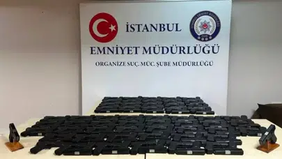 Sarıyer'de film gibi operasyon : Taksiden cephanelik çıktı