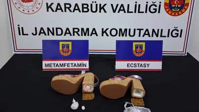 Karabük'te kadın ayakkabısının topuğundan uyuşturucu çıktı : 3 şüpheli adliyede