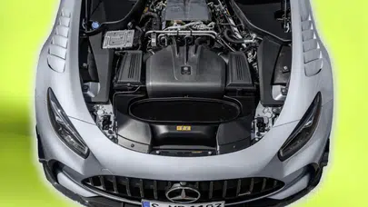 Mercedes-AMG’de V8 motor geri dönüyor : Hibrit motor tepkisi strateji değiştirtti
