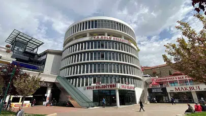 Bolu Büyükşehir Belediyesi'ne sabah operasyonu