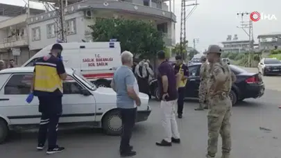 Hatay'da iki otomobil çarpıştı, 2 kişi yaralandı