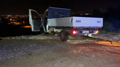 Bursa'da kaza : Kamyonet şarampole uçtu