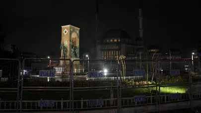 1 Mayıs nedeniyle Taksim Meydanı'na çıkan yollar kapatıldı