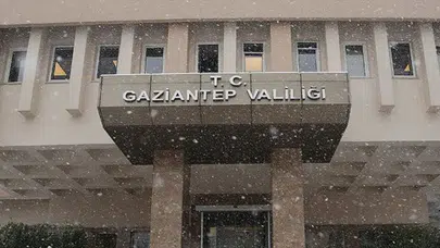 Gaziantep Valiliği duyurdu : Hava koşulları nedeniyle 39 okulda eğitime 1 gün ara