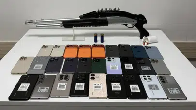 Konya'da kaçak cep telefonu operasyonu düzenlendi