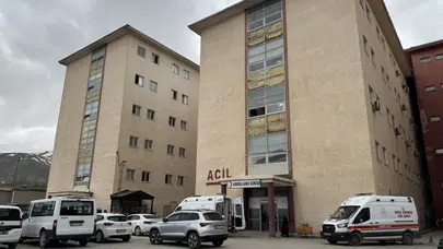 Hakkari'de bıçaklı saldırı : Psikolog yaralandı