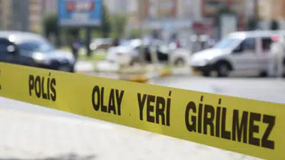 Beylikdüzü'nde inşaat çalışmasında asfalt yol kaydı