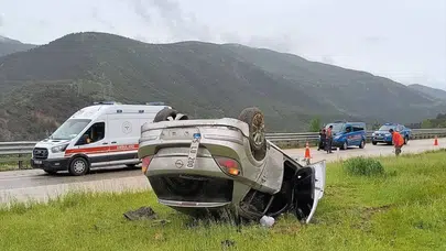 Tokat Reşadiye'de otomobil devrildi : 5 yaralı