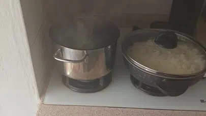 Balıkesir'de ocakta unutulan yemek yangına neden oldu