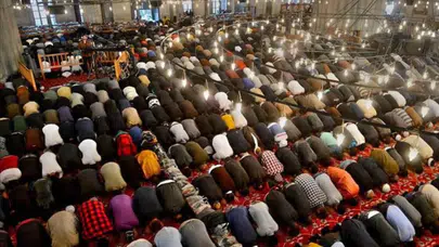 Kurban Bayramı namaz saatleri açıklandı : İl il namaz saatleri
