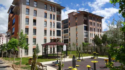 Malatya'da 18 yaşındaki kız, parkta asılı halde ölü bulundu