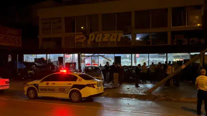 Osmaniye'de kaza : Otomobil marketin manav bölümüne girdi