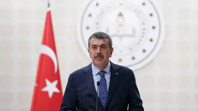Bakan Tekin'den Almina Ağaoğlu için taziye