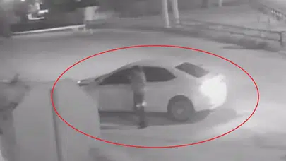 Hatay Reyhanlı'da kontrolden çıkan araç bahçe duvarına daldı : O anlar kamerada