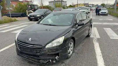 Samsun'da iki otomobil çarpıştı : Kazada 2 kişi yaralandı
