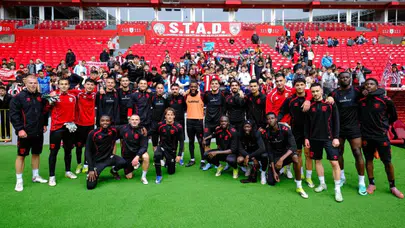 Samsunspor, Göztepe maçının hazırlıklarını öğrencilerin desteğiyle tamamladı